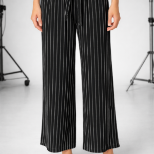 pantalón a rayas con cinto